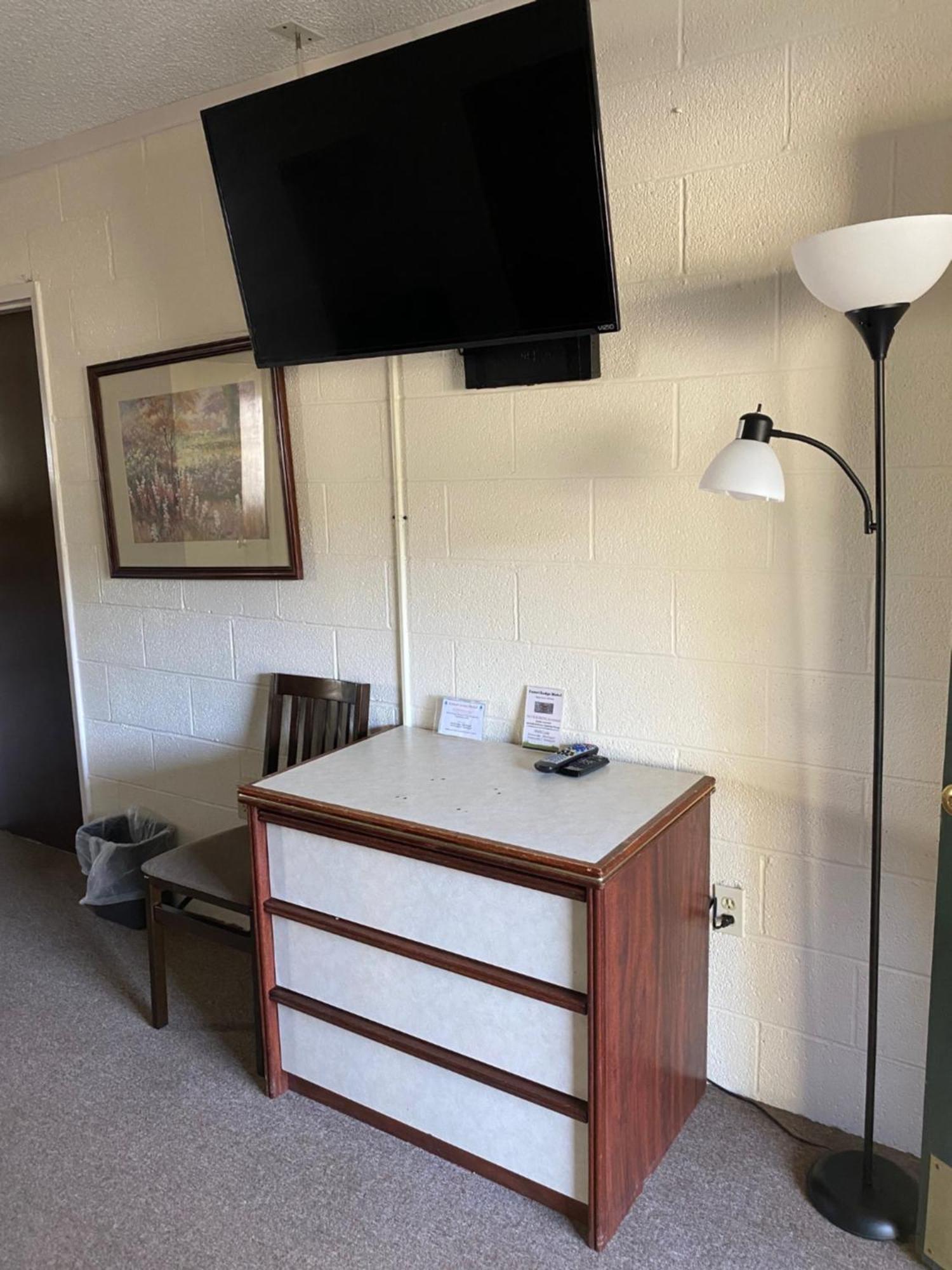 Forest Lodge Motel ハッピー・キャンプ エクステリア 写真