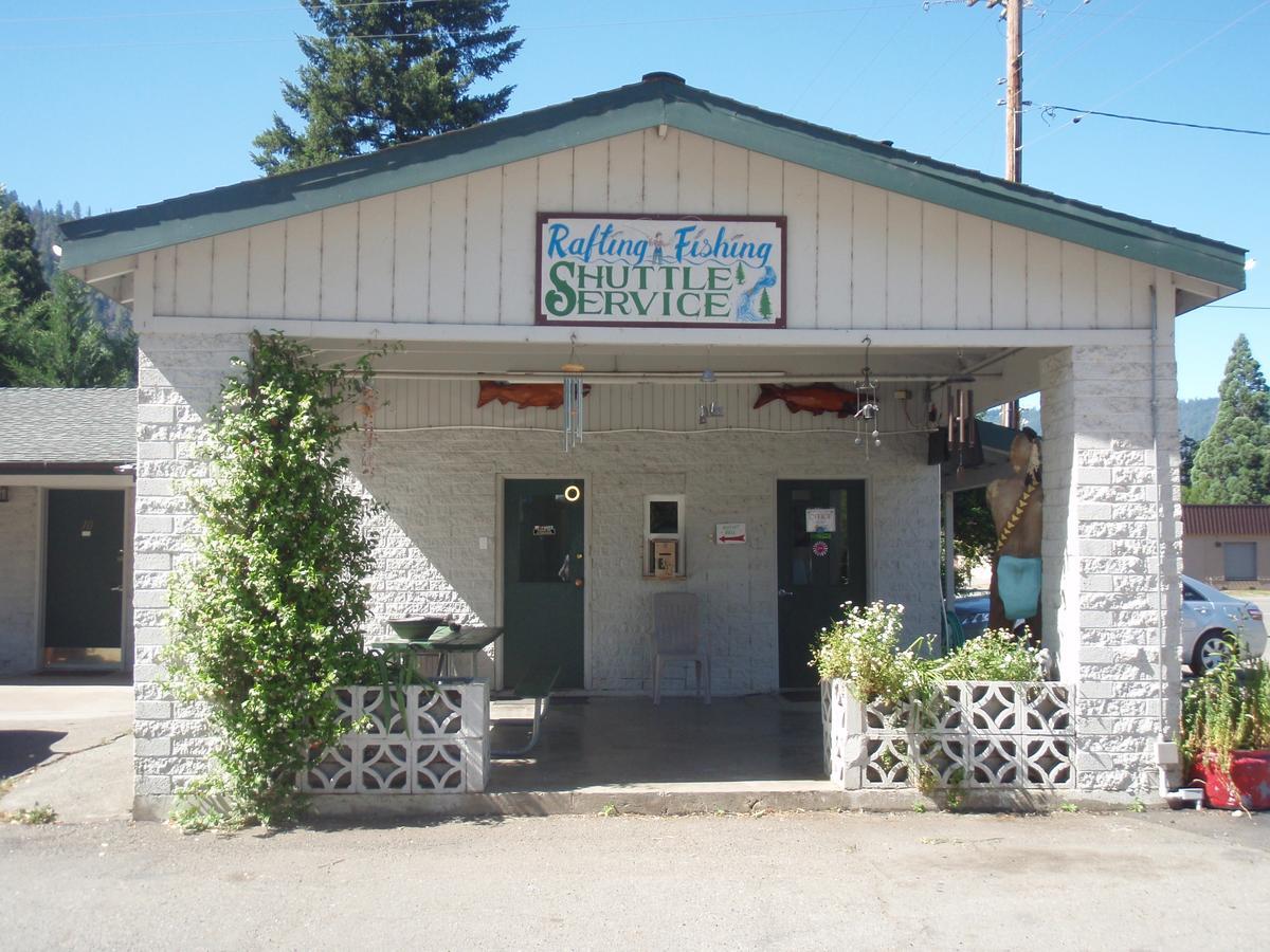 Forest Lodge Motel ハッピー・キャンプ エクステリア 写真